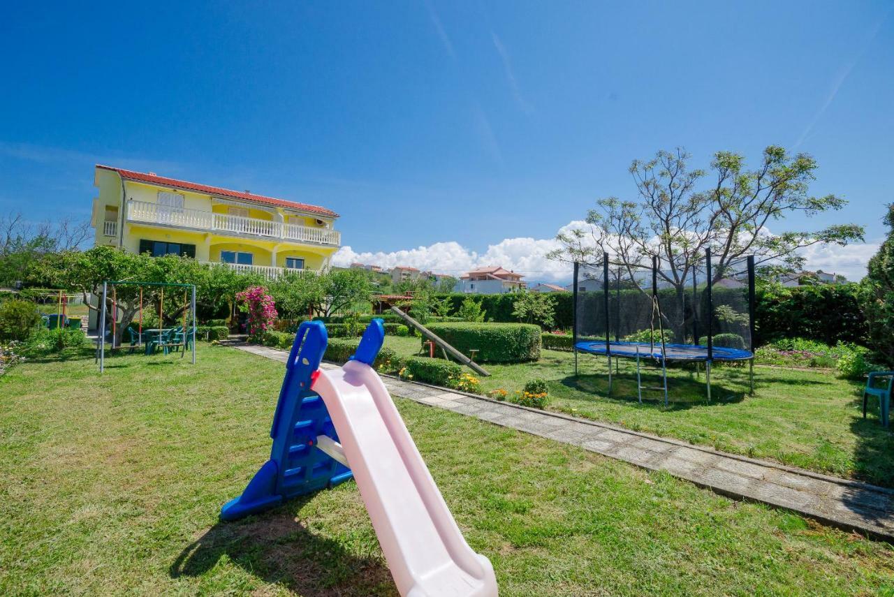 Apartments Boza Lopar Buitenkant foto